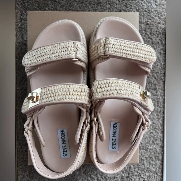 Steve Madden Big Mona 8.5 - Picture 2 of 4